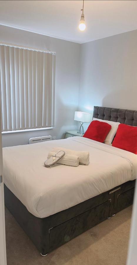 Mnitri Apartment Luton  Esterno foto