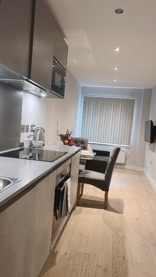 Mnitri Apartment Luton  Esterno foto